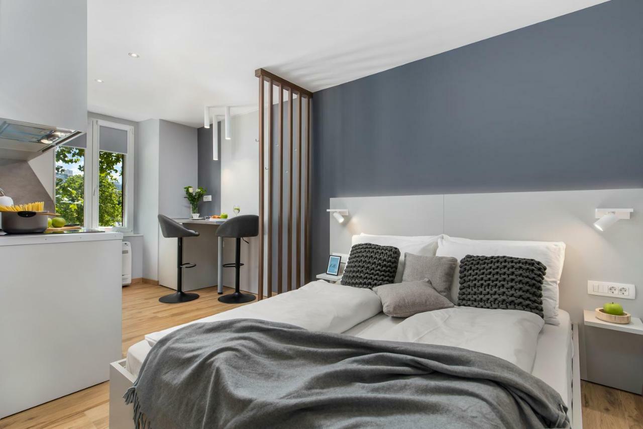 Incenter Apartments リエカ エクステリア 写真